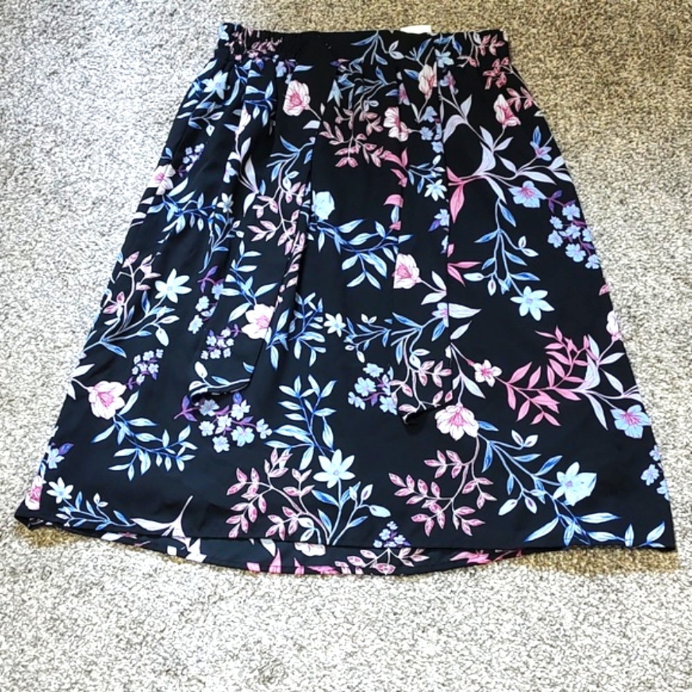 Black Floral Elastic Tie Waist Midi Skirt